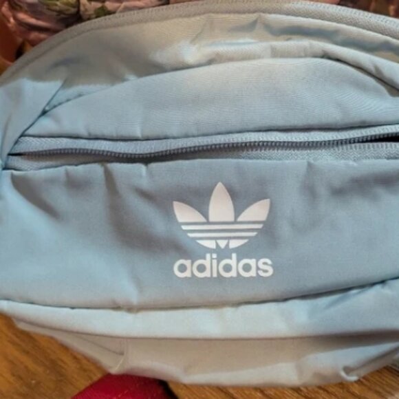 Adidas Originals Unisex National Waist Pack, Ash Grey/white, OSFM🆕 🏃‍♀️⚡🚚💥 - Picture 4 of 13